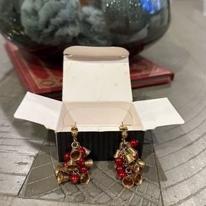 Vintage Avon Ring in the Holidays Earring set - gold - circa 1994!